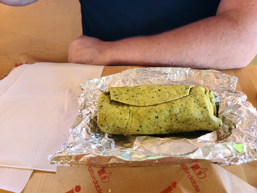 Izzos Illegal Burrito | 14639 Airline Hwy Ste. 116, Gonzales, LA 70737, USA | Phone: (225) 402-4120