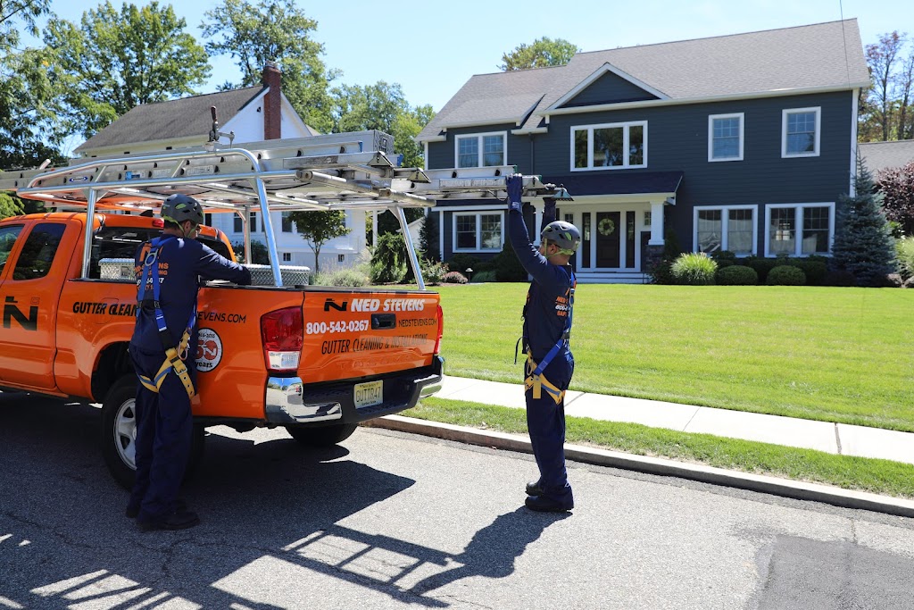 Ned Stevens Gutter Cleaning | 25291 Pleasant Valley Rd, Chantilly, VA 20152, USA | Phone: (703) 782-9107