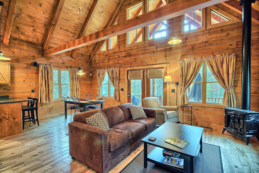 Marsh Hollow : Your Hocking Hills Log Cabin | 19369 Wagner Rd, Laurelville, OH 43135, USA | Phone: (614) 499-8205