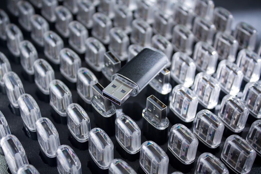 Blu-ray CD DVD Duplication Service USB Flash Drives, DupeShop | 7720 W 78th St, Edina, MN 55439, USA | Phone: (866) 874-8725