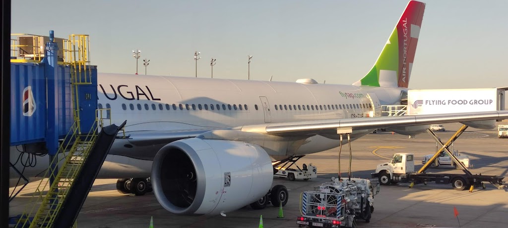 TAP Air Portugal | Jamaica, NY 11430, USA | Phone: (800) 903-7914