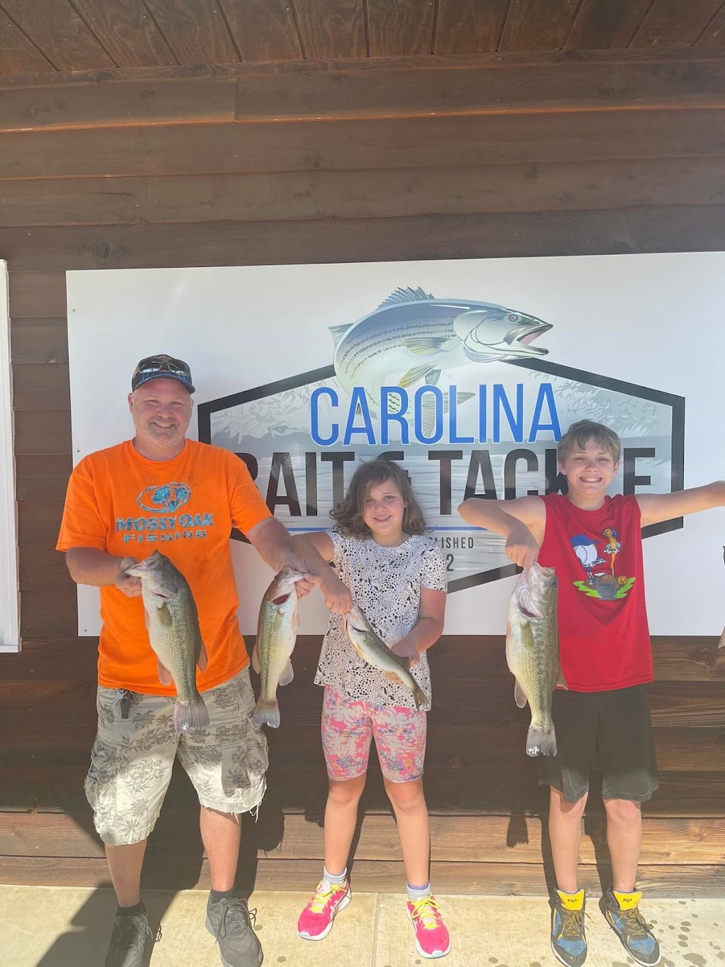 Carolina Bait & Tackle | 7630 NC-39, Henderson, NC 27537, USA | Phone: (252) 226-0333