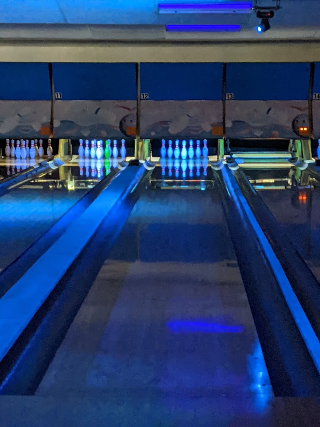 Eagle River Bowl | 12130 Regency Dr, Eagle River, AK 99577, USA | Phone: (907) 694-6670