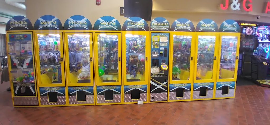 J & G Arcade | 232 N Comrie Ave, Johnstown, NY 12095, USA | Phone: (518) 774-2721