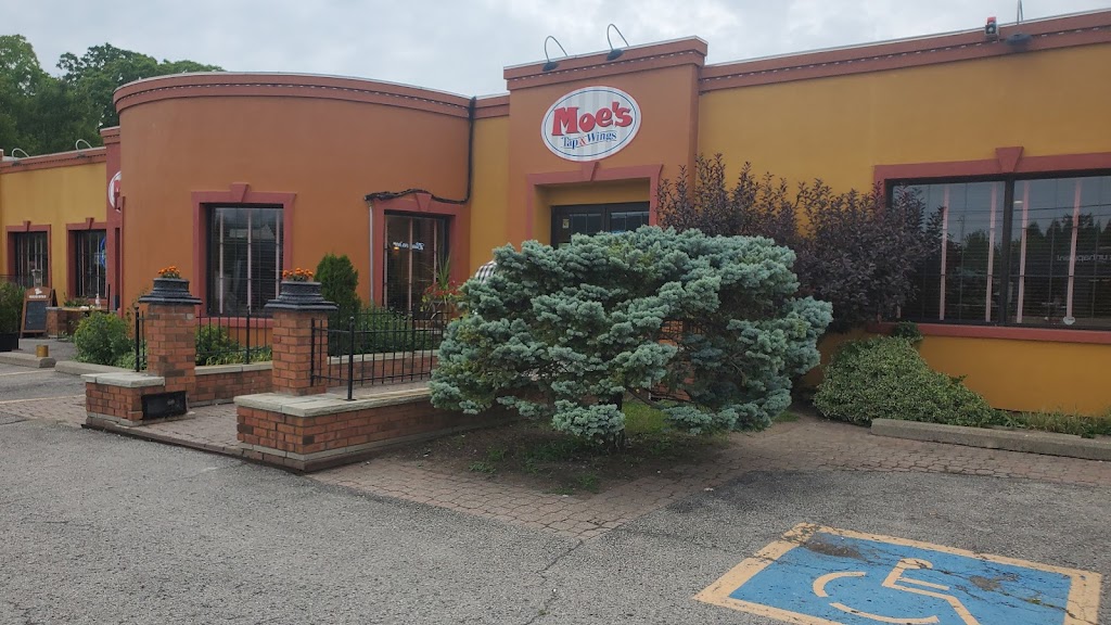 Moes Tap & Wings | 190 Main St E, Port Colborne, ON L3K 1S6, Canada | Phone: (905) 835-1963