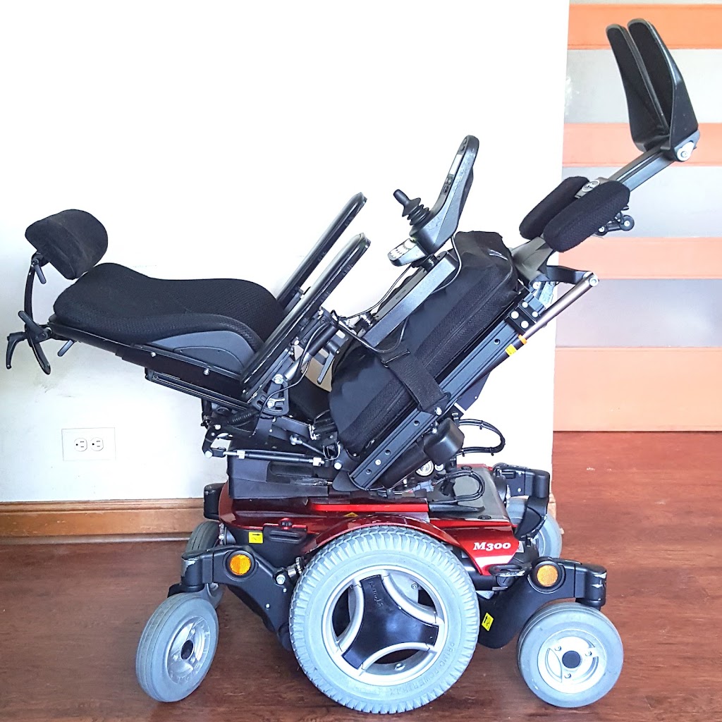 Like New Power Wheelchairs LLC | 4128 Custer Ave, Brookfield, IL 60513 | Phone: (708) 663-3222