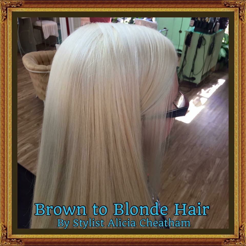 Stylist Alicia Cheatham | 113 NE Johnson Ave # 800, Burleson, TX 76028, USA | Phone: (817) 372-7621