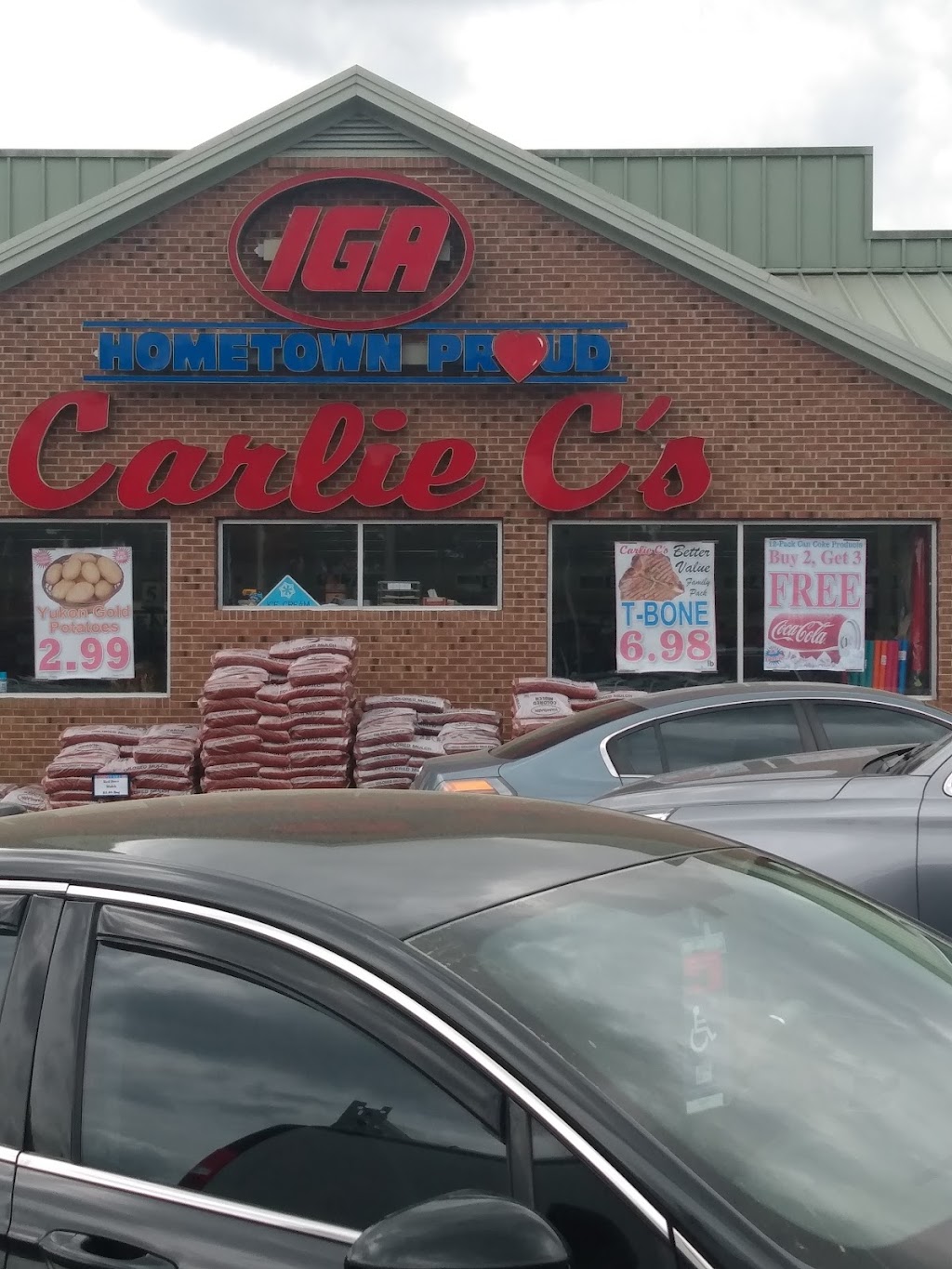 Carlie Cs IGA Lillington | 711 W Front St, Lillington, NC 27546, USA | Phone: (910) 893-3046