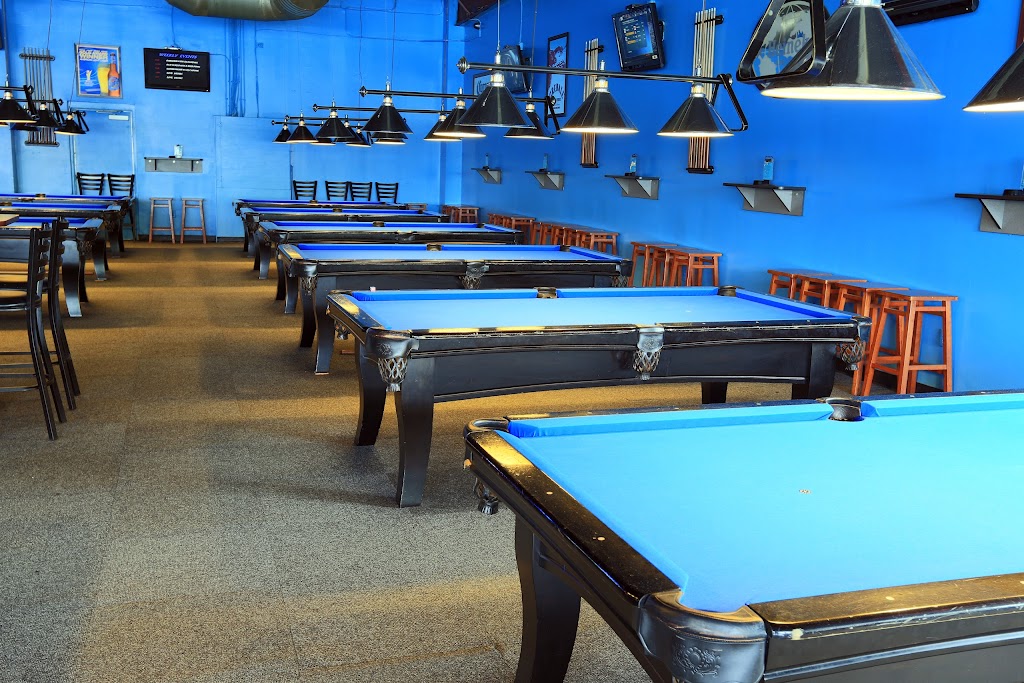 Rackem Up Sports Bar & Billiards | 4268 Oldfield Crossing Dr #205, Jacksonville, FL 32223, USA | Phone: (904) 262-4030