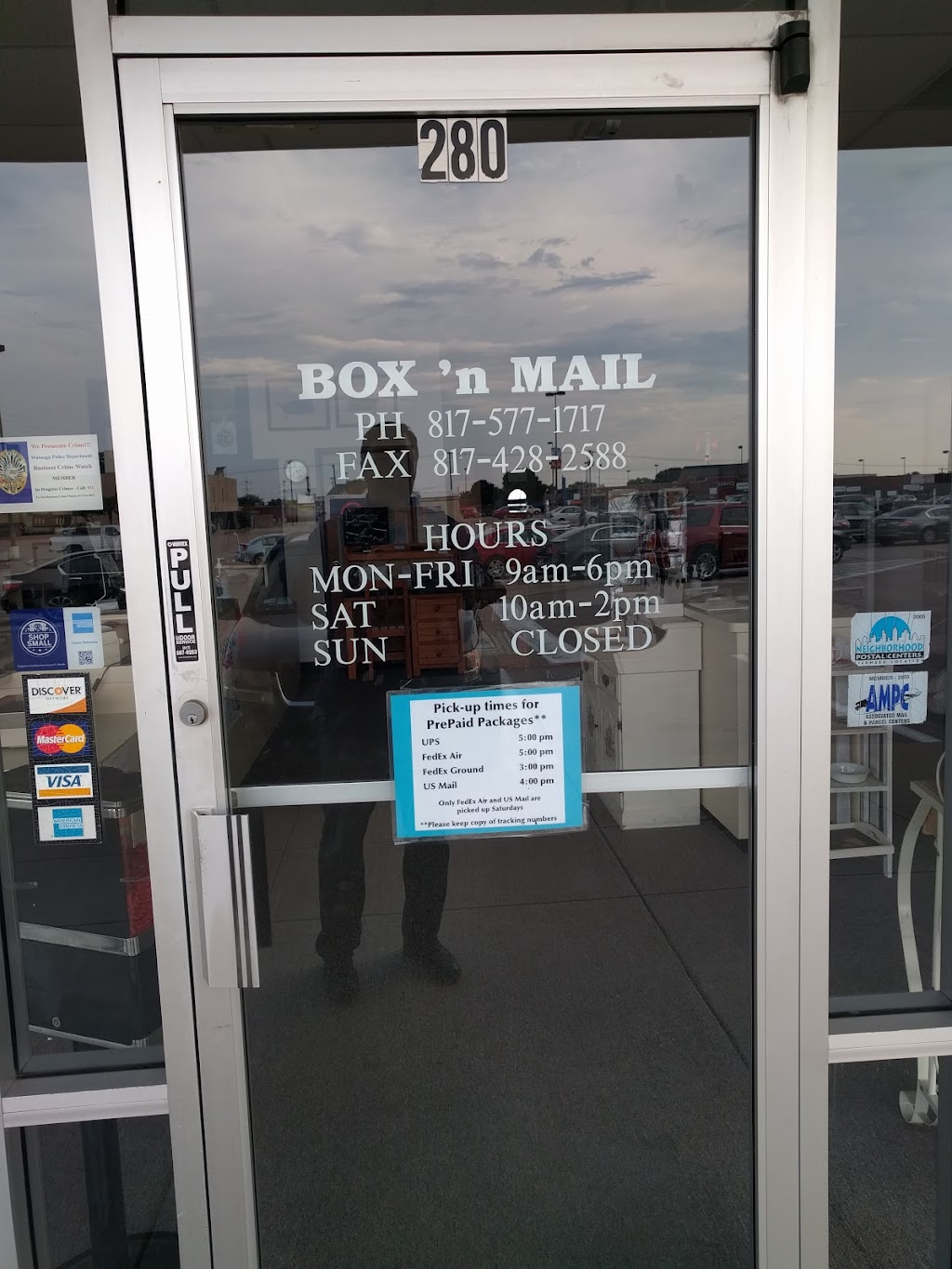 Box n mail - PackageHub Business Center | 6245 Rufe Snow Dr #280, Watauga, TX 76148, USA | Phone: (817) 577-1717