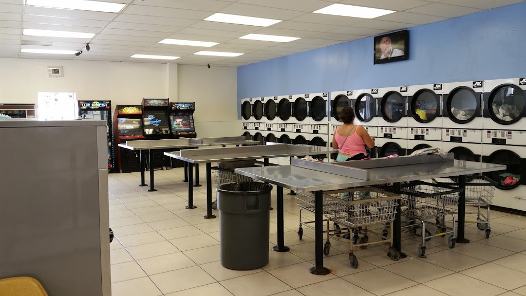 Pajaro Coin Laundry | 305 Salinas Rd, Royal Oaks, CA 95076, USA | Phone: (831) 722-4343