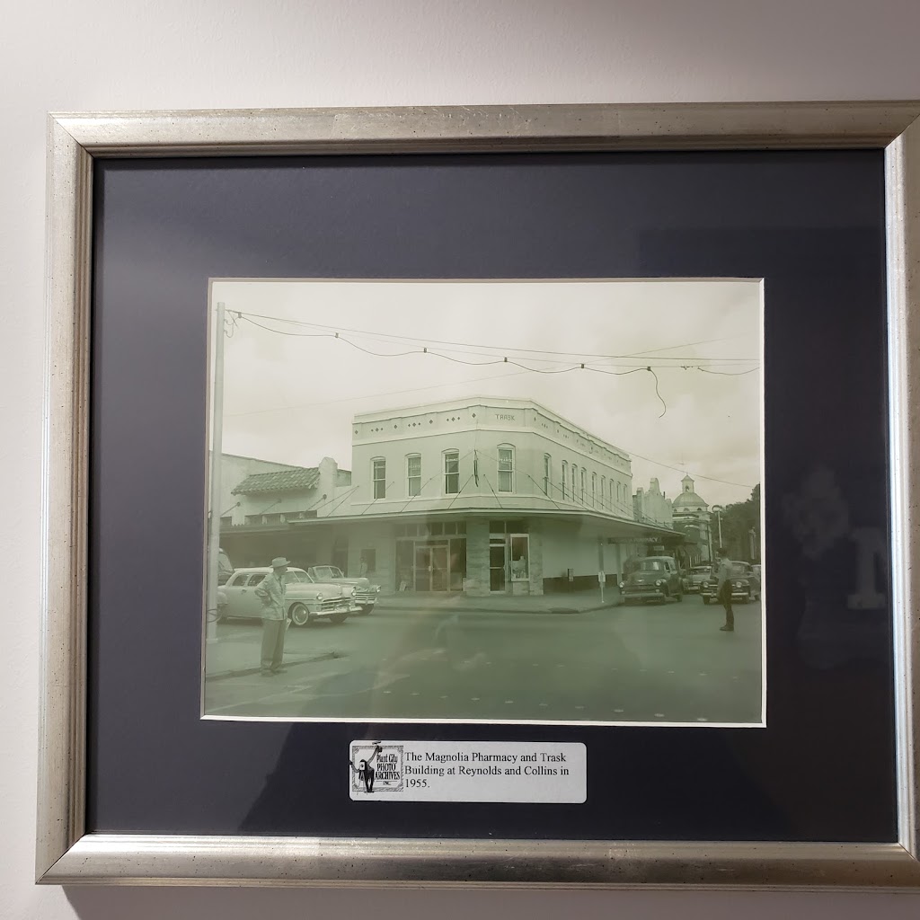 Plant City, City Hall | 302 W Reynolds St, Plant City, FL 33563, USA | Phone: (813) 659-4200