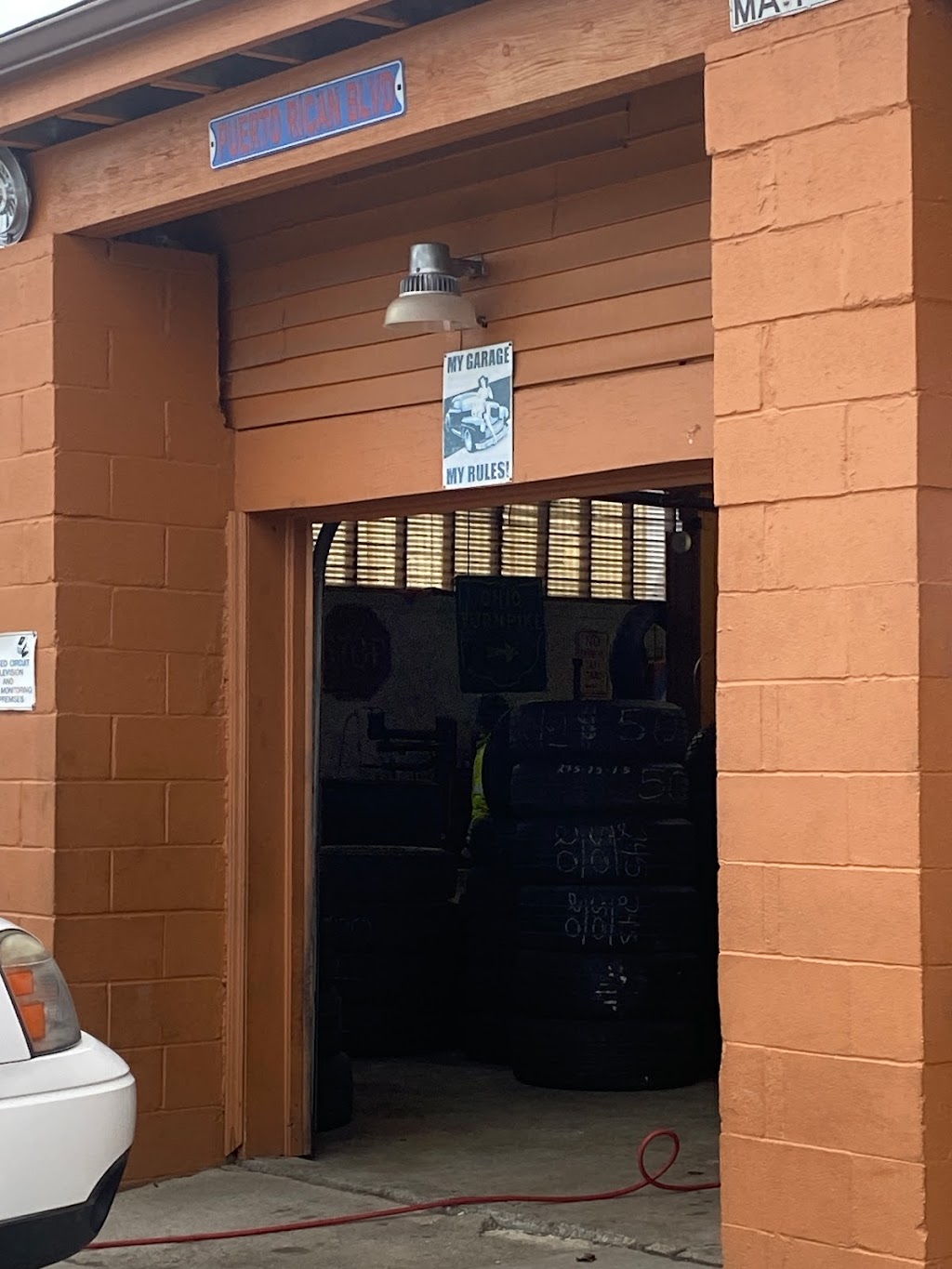 Jaimes Sons Tire Shop | 1886 E 28th St, Lorain, OH 44055, USA | Phone: (440) 787-0794