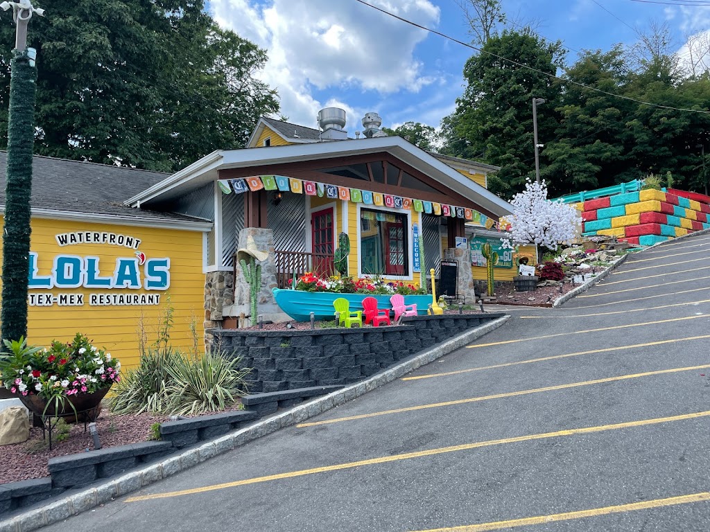 Lolas Waterfront Tex-Mex Restaurant | 300 Lakeside Ave, Andover, NJ 07821, USA | Phone: (973) 264-4231