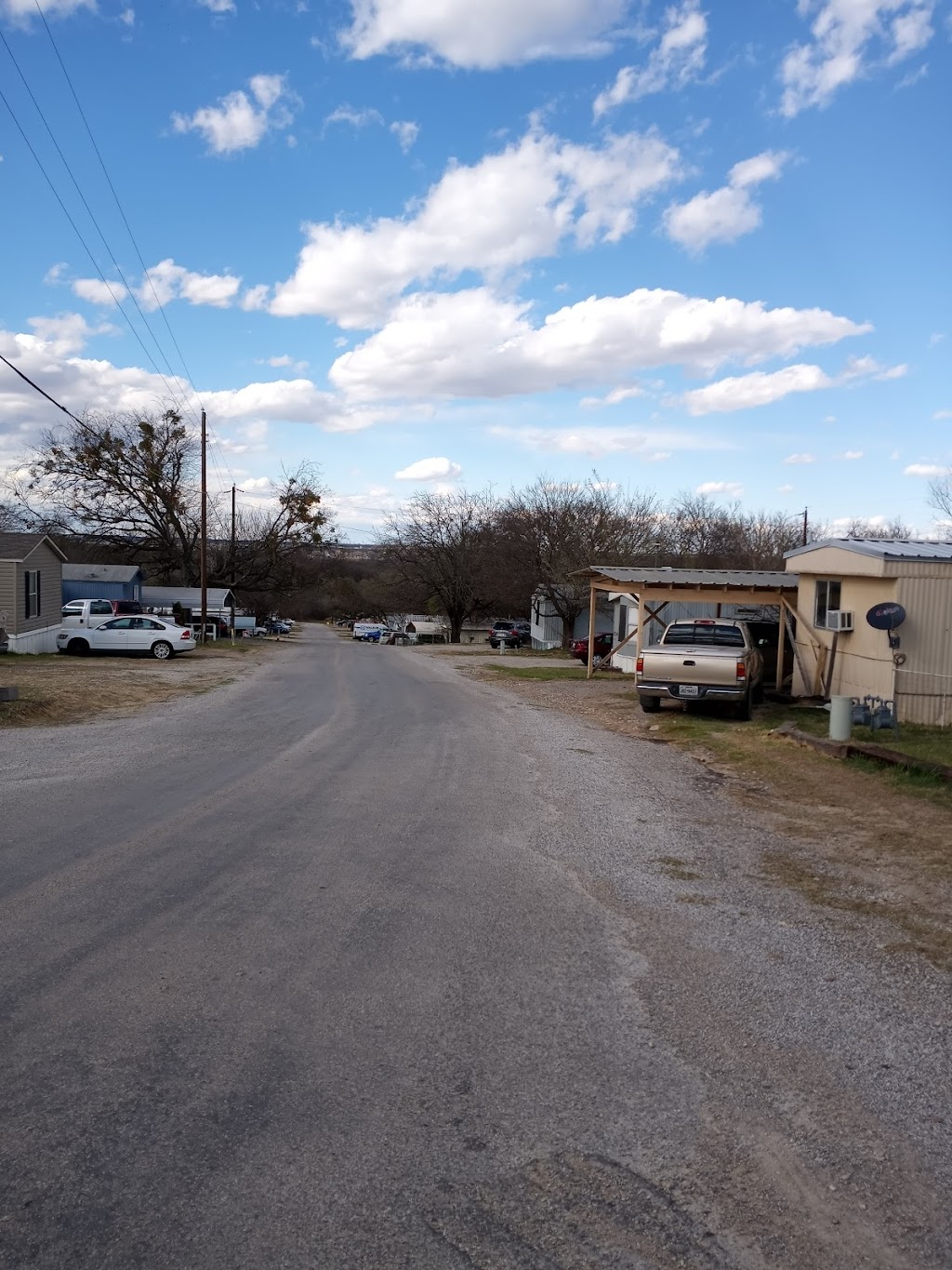 Oak Hill Mobile Home Park | 125 Oak Hill Dr, Weatherford, TX 76087, USA | Phone: (817) 613-9090