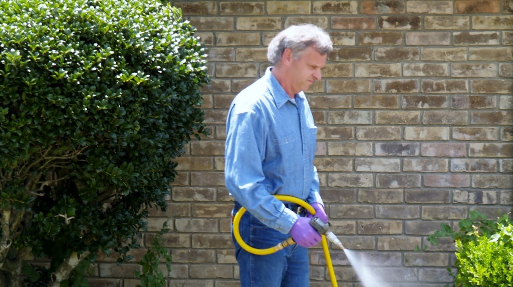 Tom Samples Pest Control | 110 Couch Ct, Springtown, TX 76082, USA | Phone: (817) 915-2470