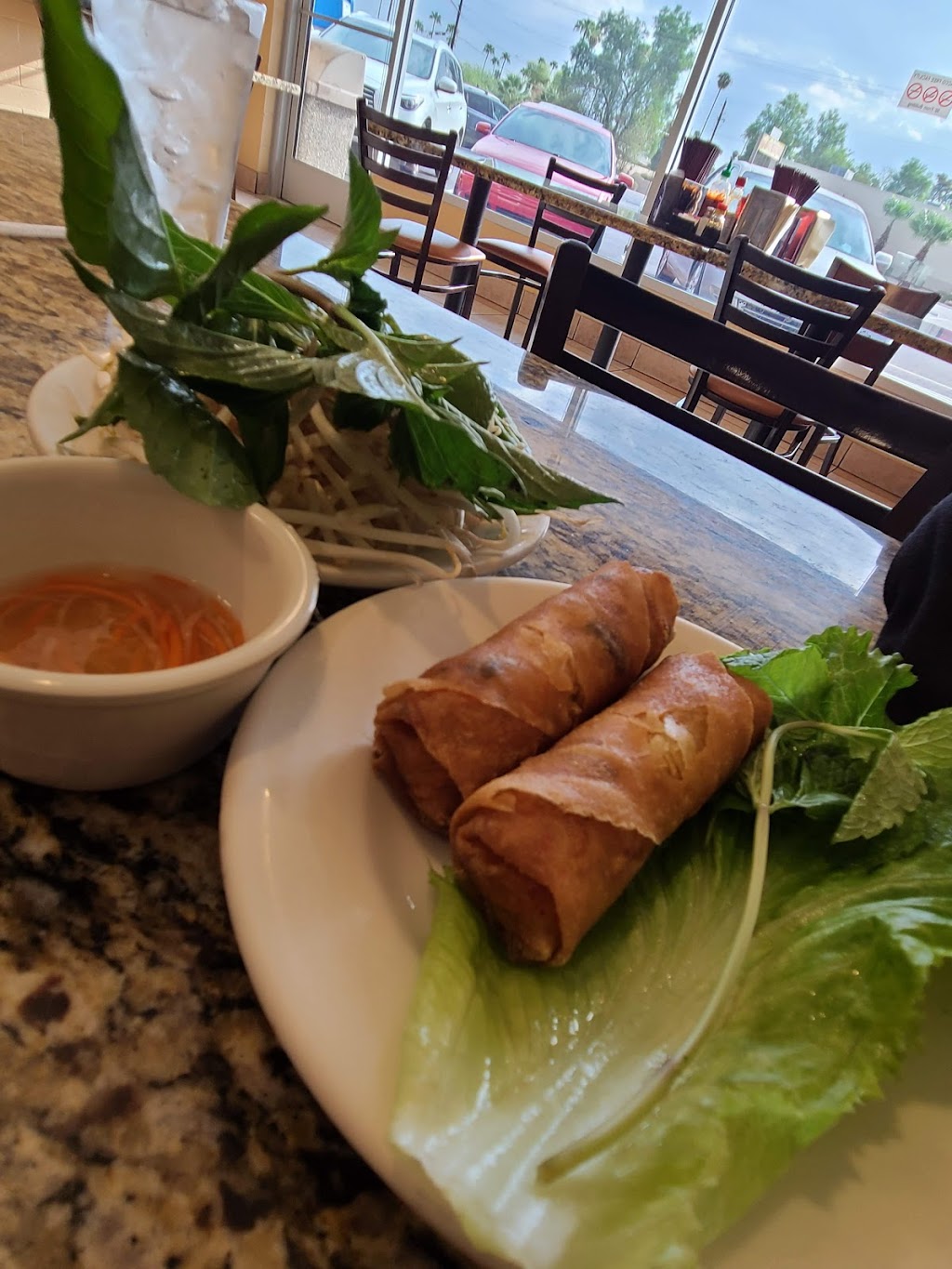 Da Vàng Restaurant | 4538 N 19th Ave, Phoenix, AZ 85015, USA | Phone: (602) 242-3575