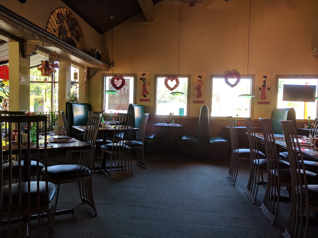 Jade Palace Restaurant - restaurant  | Photo 8 of 10 | Address: 1702 Galvin Rd S, Bellevue, NE 68005, USA | Phone: (402) 293-8089