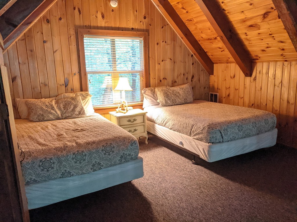 Chickadee Cabin (#4) - Premier Cabin Rentals | 4455 Sullivan Rd SE, Sugar Grove, OH 43155, USA | Phone: (740) 380-3242