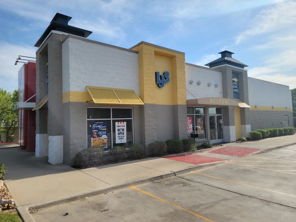 Long John Silvers | KFC (G135469) | 637 Boyd Rd, Azle, TX 76020, USA | Phone: (817) 444-5035