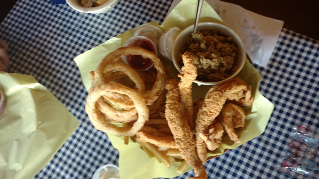 David Beards Catfish and Seafood | 1303 NW Pkwy St, Azle, TX 76020, USA | Phone: (817) 270-5957