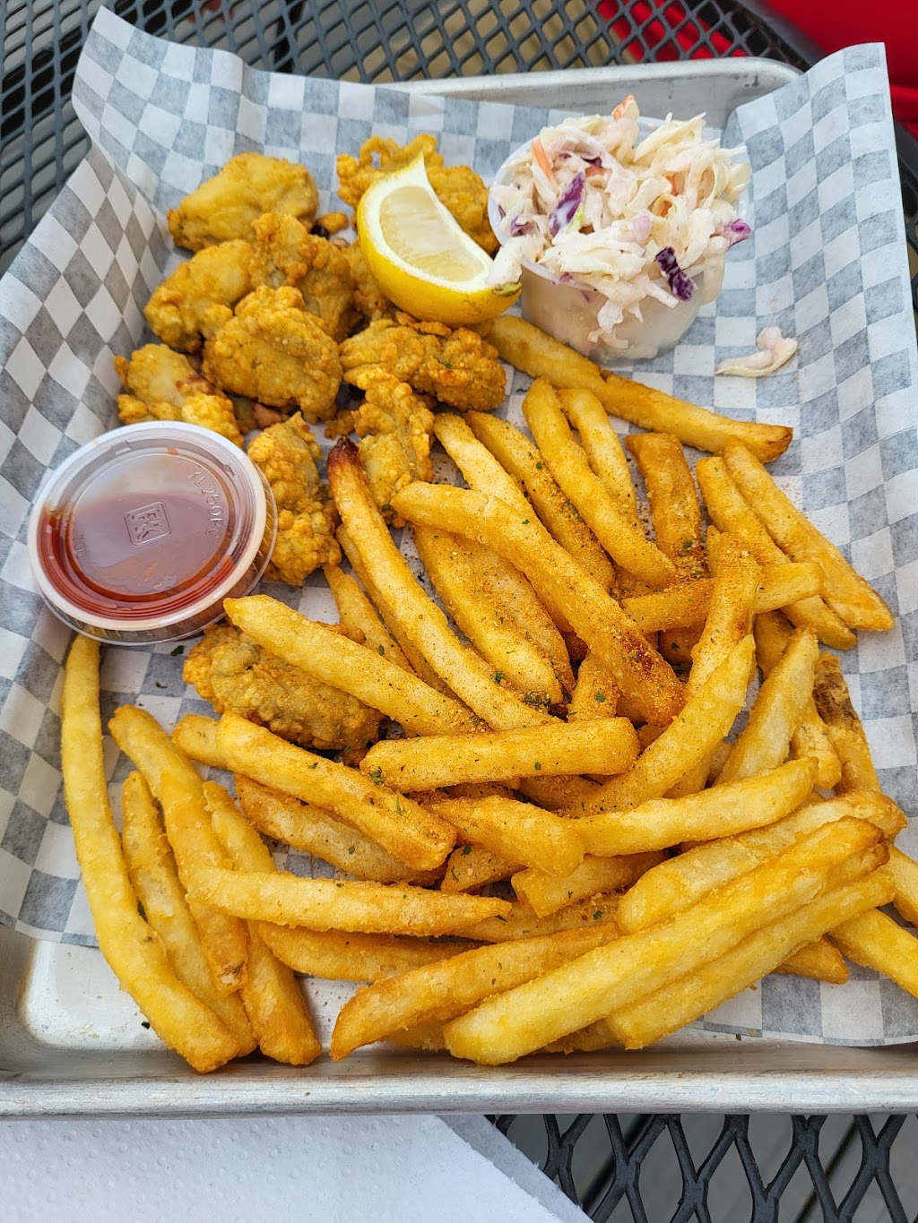 Deltaville Tap & Raw Bar | 274 Bucks Vw Ln, Deltaville, VA 23043, USA | Phone: (804) 776-1039