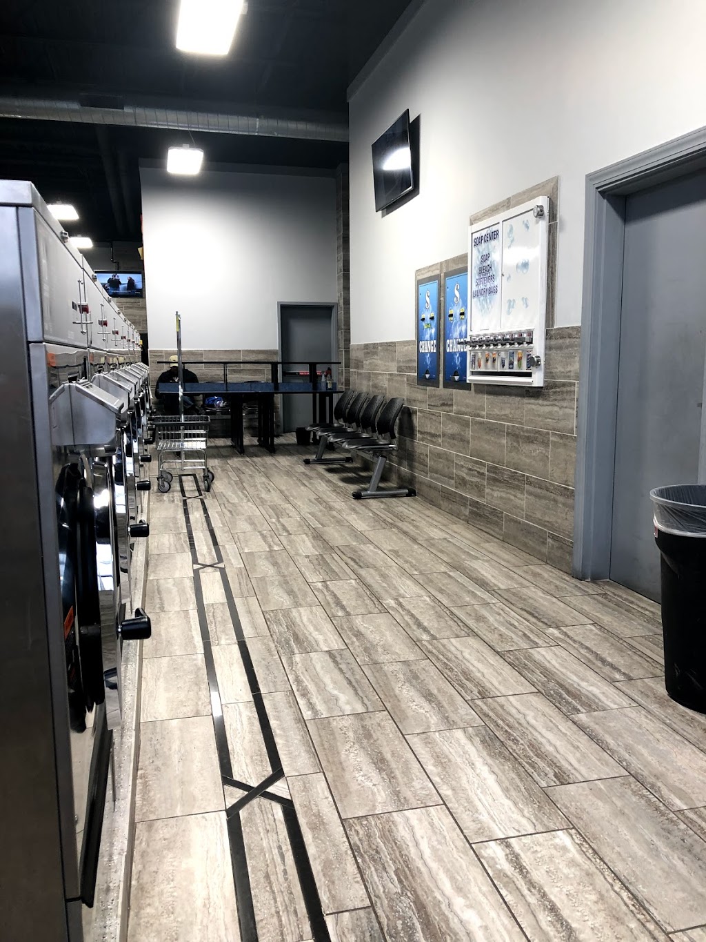 Noble Laundromat | 1681 Rice St, Roseville, MN 55113, USA | Phone: (612) 707-0716