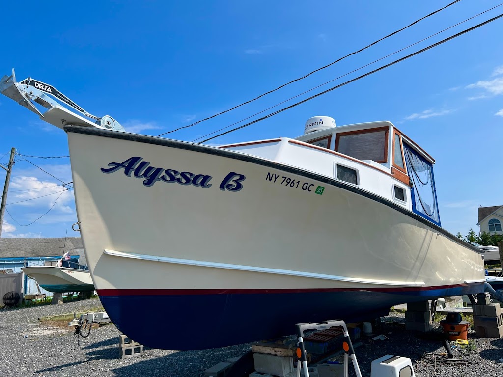 Atlantic Boat Lettering | ** Closed Door Facility**, 2811B Merrick Rd, Bellmore, NY 11710, USA | Phone: (516) 491-3012