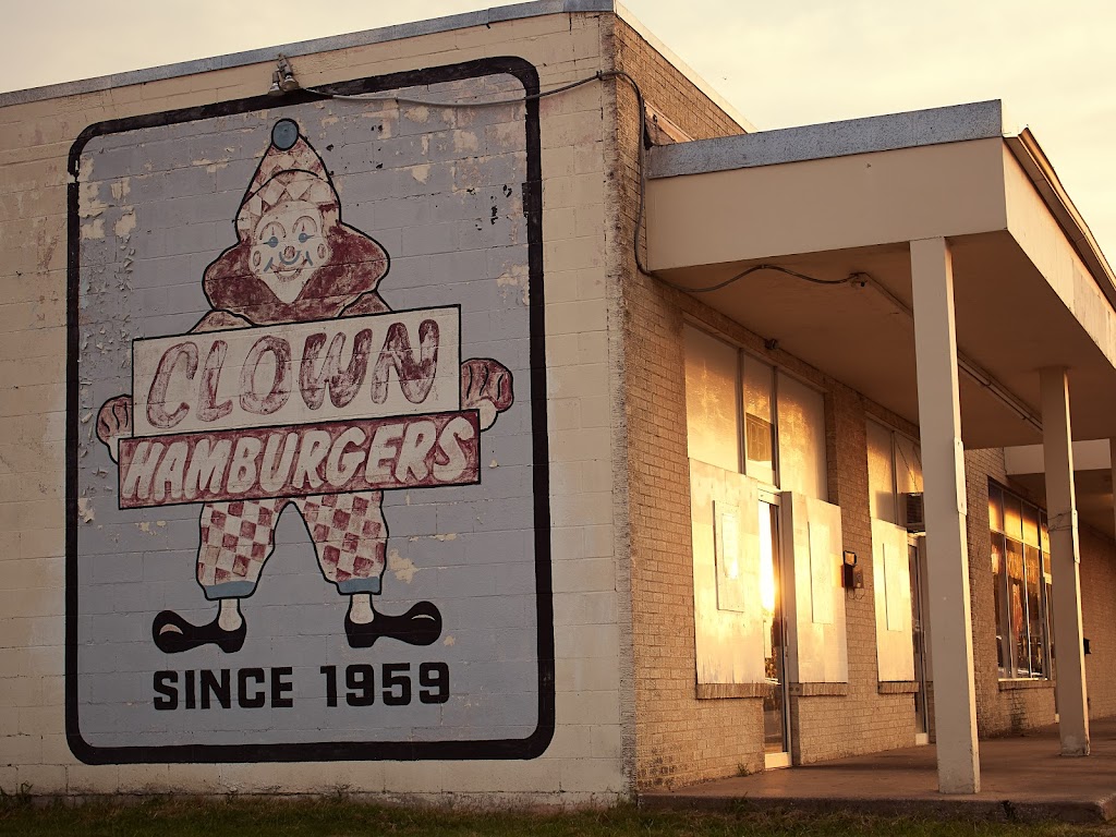 Clown Burger | 5020 Stanley Keller Rd, Haltom City, TX 76117 | Phone: (817) 298-1477