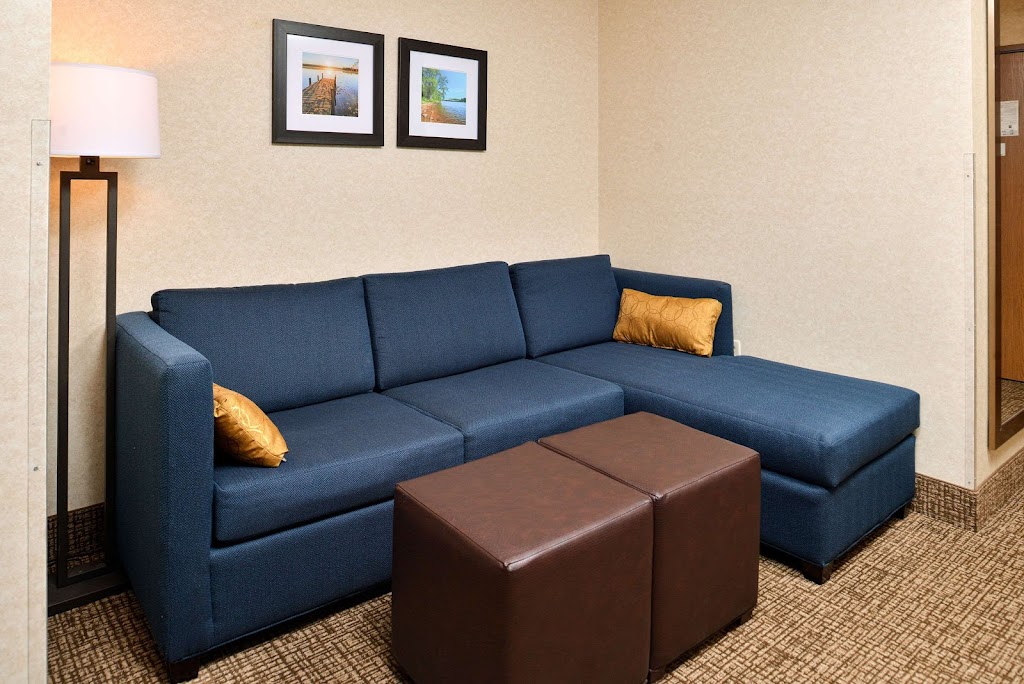 Comfort Inn & Suites Madison North | 5025 Co Hwy V, DeForest, WI 53532, USA | Phone: (608) 846-9100