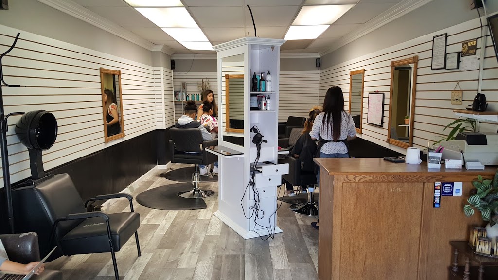 GLAM-UP Beauty Salon | 201 S Cavin St, Ligonier, IN 46767, USA | Phone: (260) 894-3101