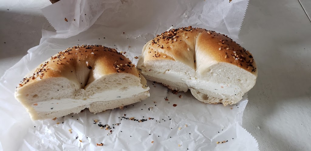 The Bagel House | 324 Main St, Lodi, NJ 07644, USA | Phone: (973) 928-5200