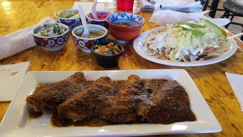 San Pedros Restaurante | 2445 W Northwest Hwy #102, Dallas, TX 75220, USA | Phone: (972) 807-9064