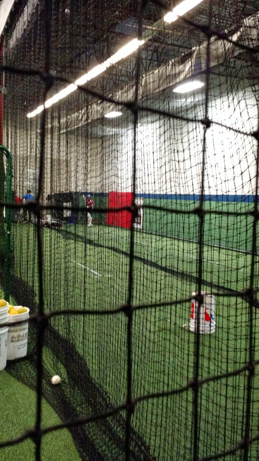 Metro West Sportscenter | 270 Eliot St, Ashland, MA 01721, USA | Phone: (508) 881-9300