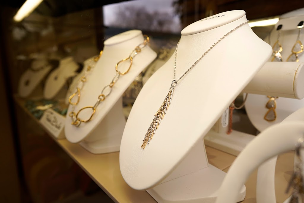 Raspa Jewelers | 4 N 10th Ave, Highland Park, NJ 08904, USA | Phone: (732) 572-0400