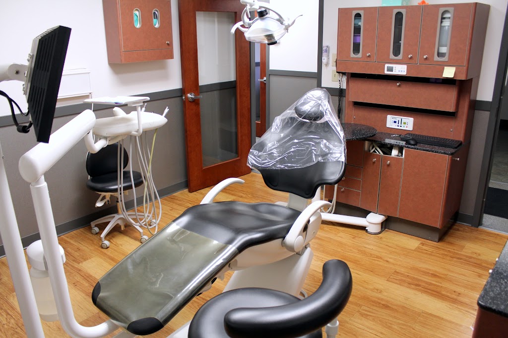 Angola Dental Center | 205 E Harcourt Rd, Angola, IN 46703, USA | Phone: (260) 665-5767