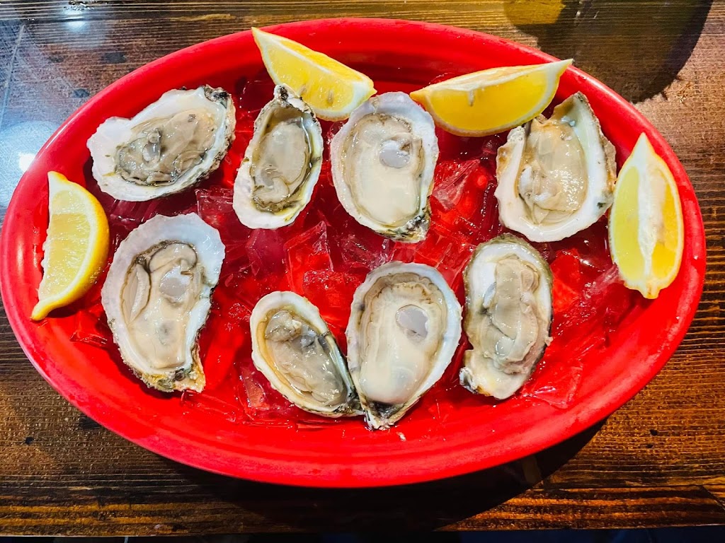 La Tiendita Oyster Bar | 211 S Hughes Blvd, Elizabeth City, NC 27909, USA | Phone: (252) 338-5376