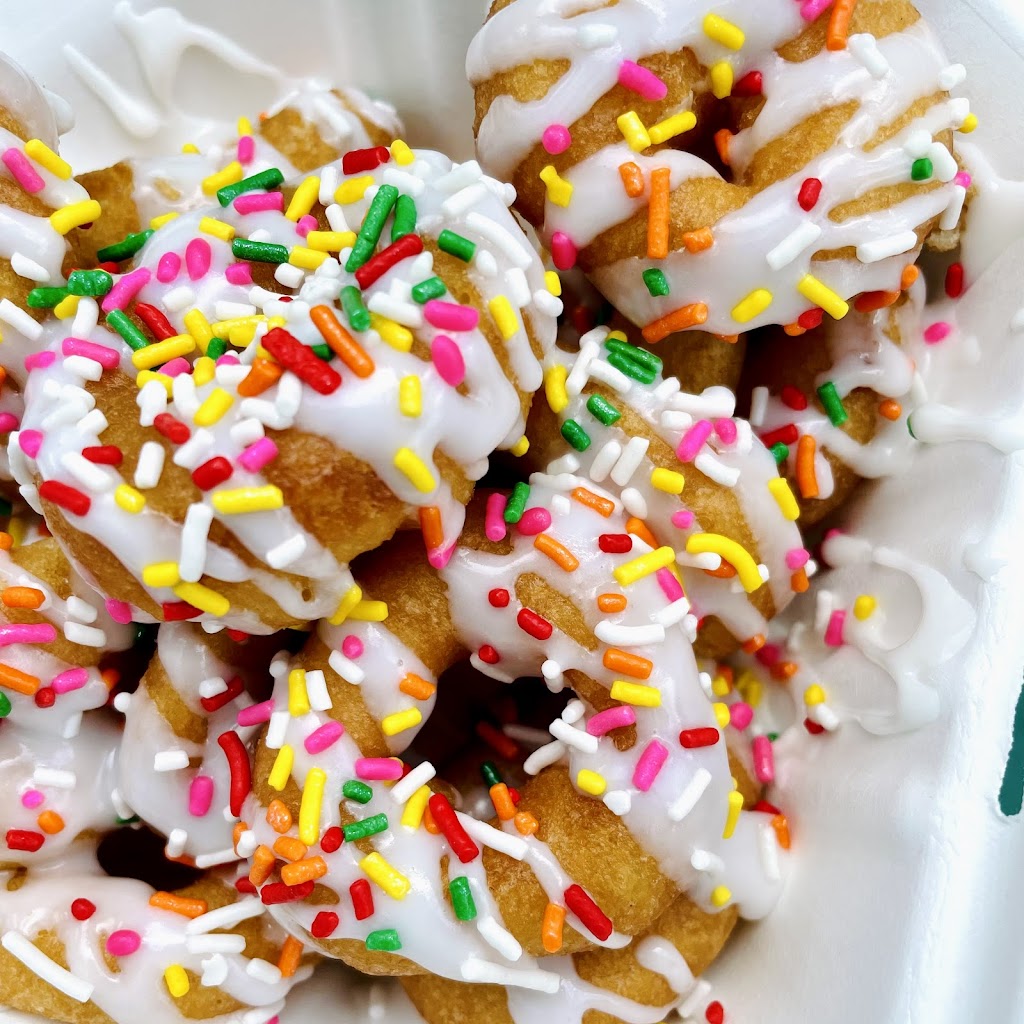 Coastal donuts | Daytona Flea & Farmers Market, 1425 Tomoka Farms Rd, Daytona Beach, FL 32124, USA | Phone: (386) 451-5536