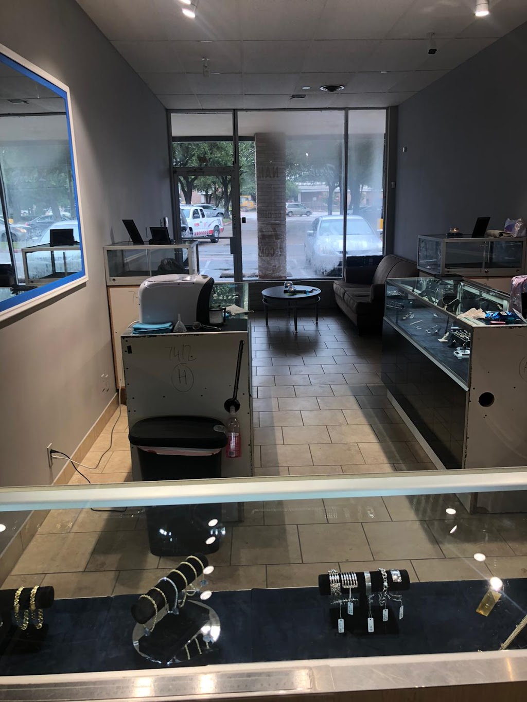 D-Town Jewelers | 819 W Arapaho Rd Suite 25, Richardson, TX 75080, USA | Phone: (972) 546-1485