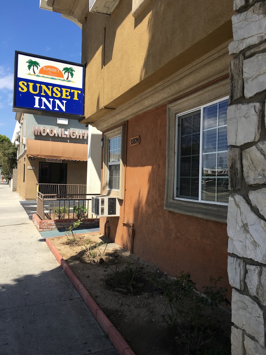 Sunset Inn | 15824 S Western Ave, Gardena, CA 90247, USA | Phone: (310) 327-9961