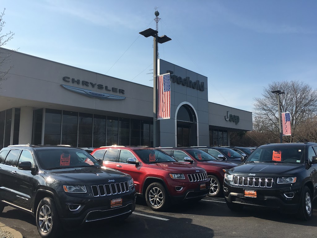 Freehold Chrysler & Jeep | 4304 US-9, Freehold Township, NJ 07728, USA | Phone: (732) 780-2900