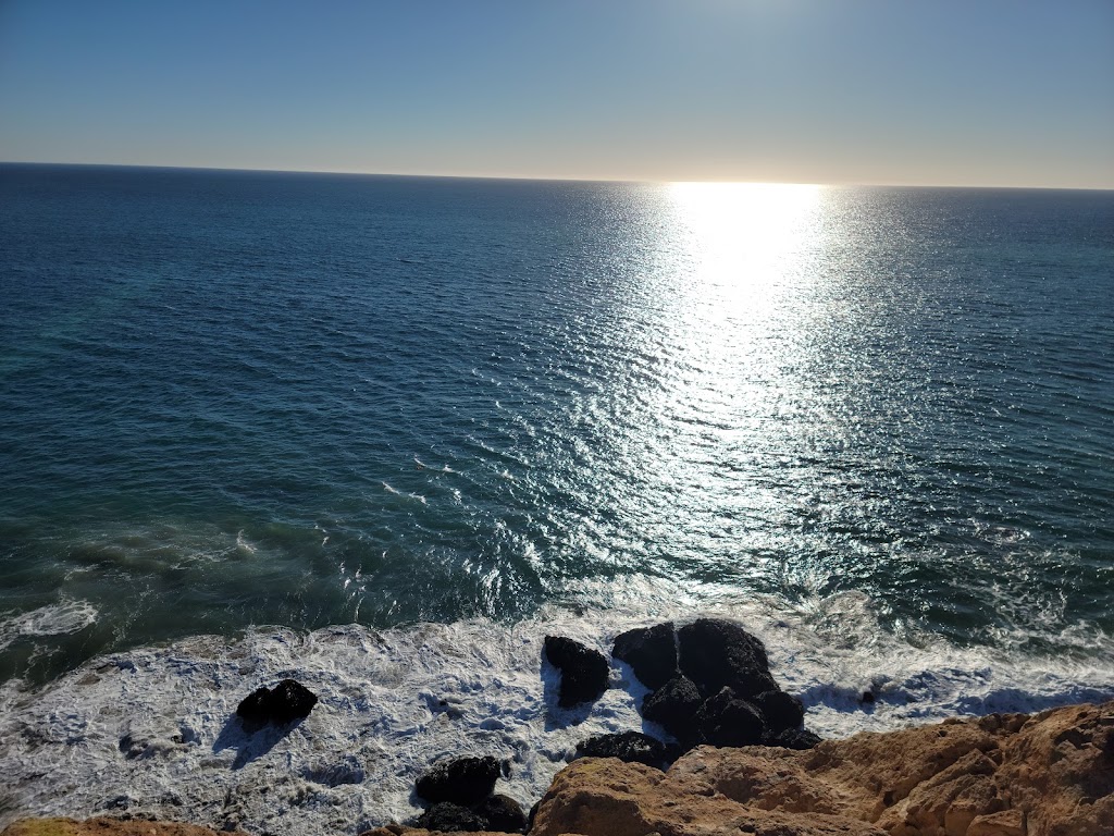 Point Dume | Cliffside Dr &, Birdview Ave, Malibu, CA 90265, USA | Phone: (916) 445-7000