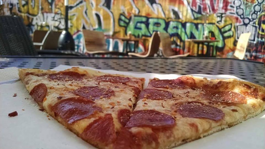 Grand Avenue Pizza Company | 1031 NW Grand Ave, Phoenix, AZ 85007, USA | Phone: (602) 253-6107