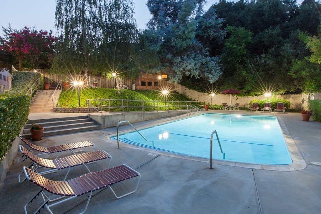 The Glens Apartments | 1514, 15-33 Alta Glen Dr, San Jose, CA 95125 | Phone: (833) 788-4873