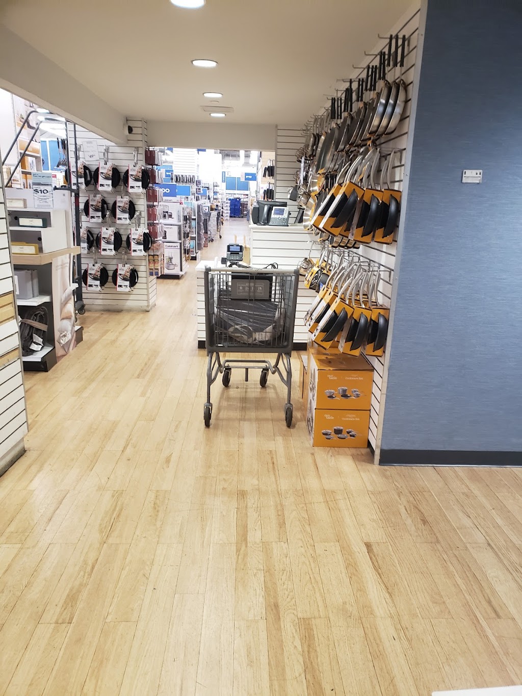 Bed Bath & Beyond | 251 E Main St, Elmsford, NY 10523, USA | Phone: (914) 345-2701