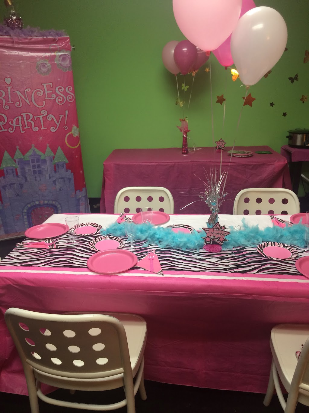 Pink Carpet Kids Spa | 274C W Depot St, Angier, NC 27501, USA | Phone: (919) 353-1245