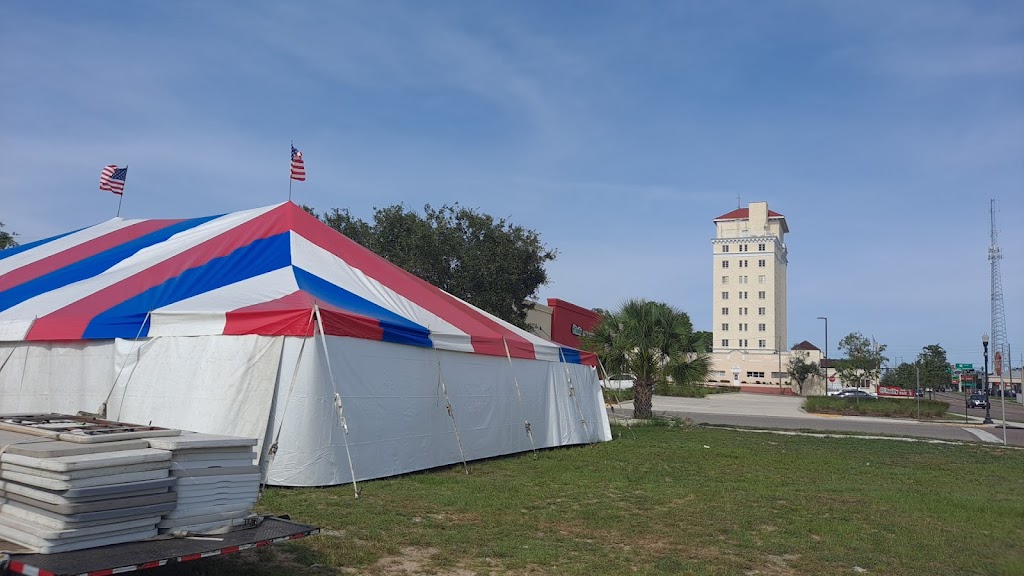 Firework Tent/bgs Seasonal | N 7th St & East Hinson Avenue, Haines City, FL 33844, USA | Phone: (863) 557-6847