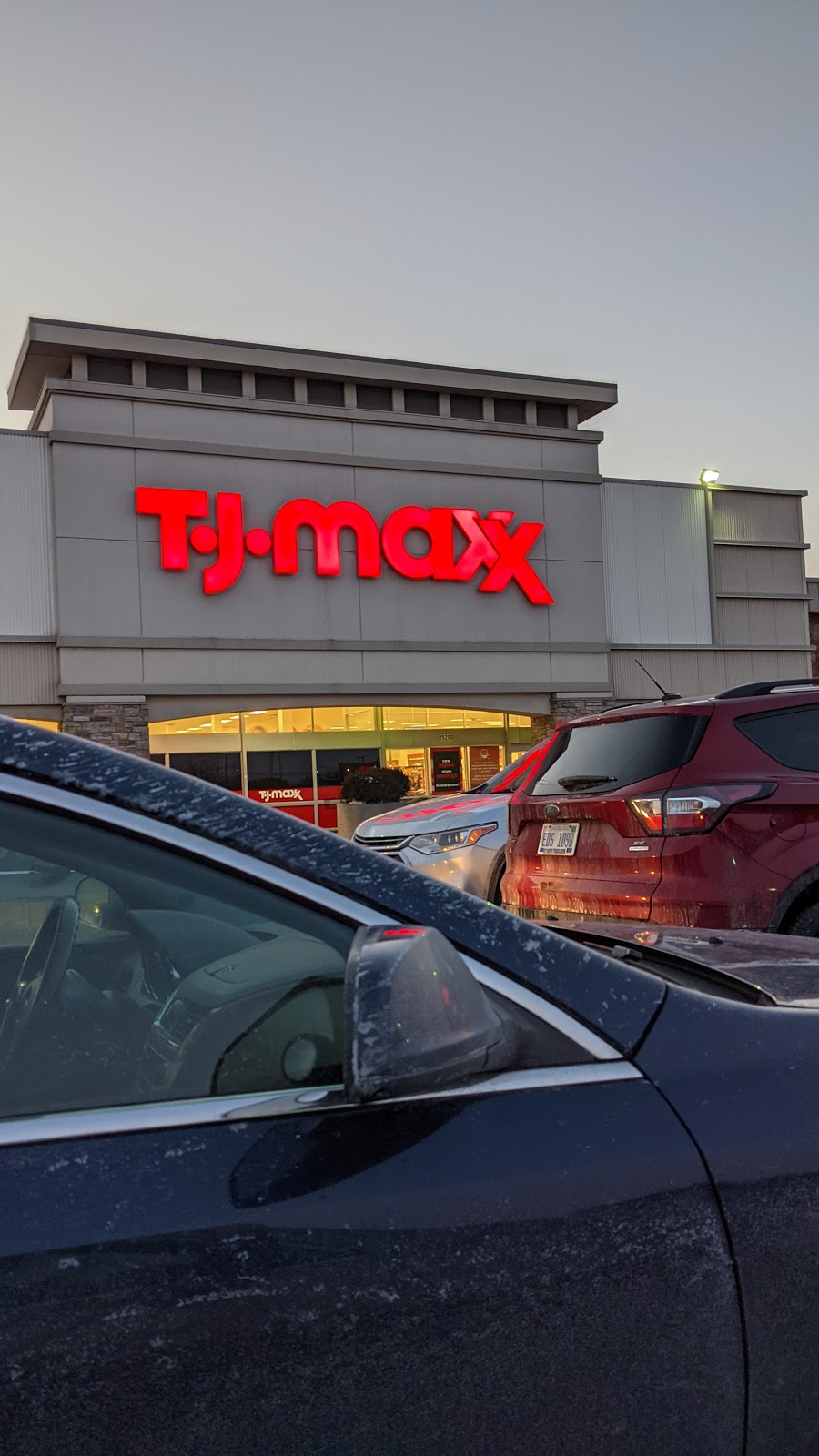 T.J. Maxx | 15200 Dix Toledo Rd Hwy, Southgate, MI 48195, USA | Phone: (734) 283-9410