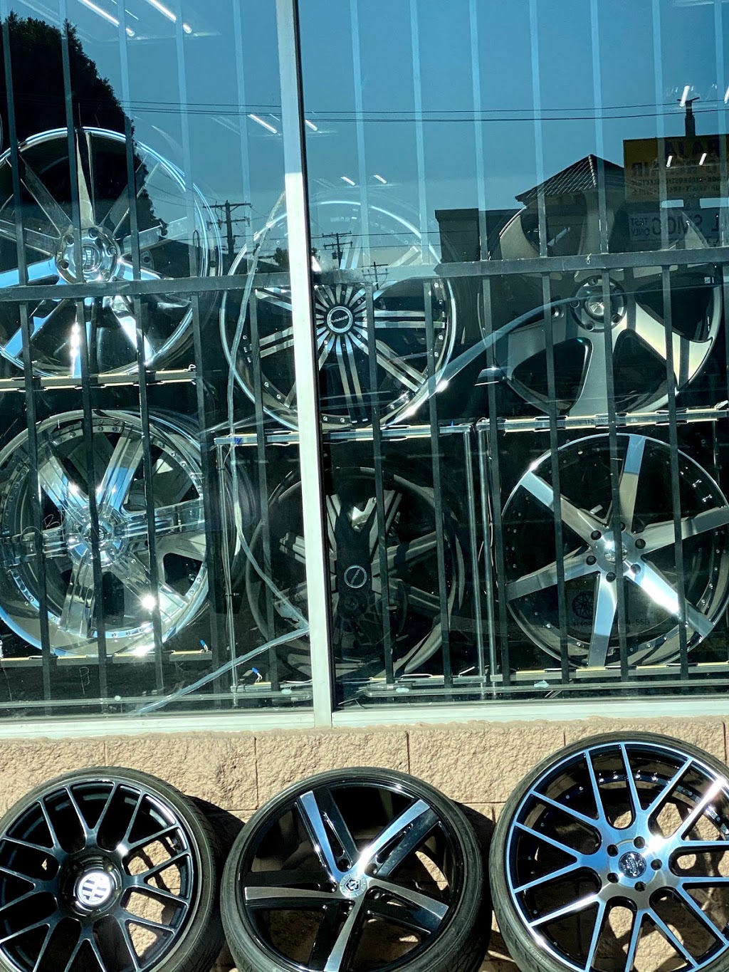 Tires & Wheels Unlimited | 13114 Whittier Blvd, Whittier, CA 90602, USA | Phone: (562) 325-5744