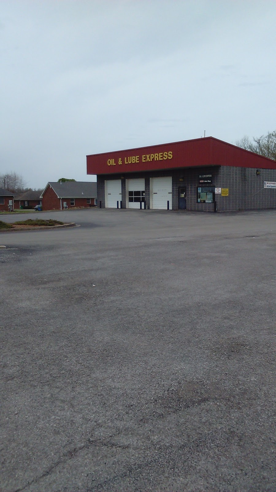 Oil & Lube Express | 102 Old Fort Rd, Stanford, KY 40484, USA | Phone: (606) 365-8355